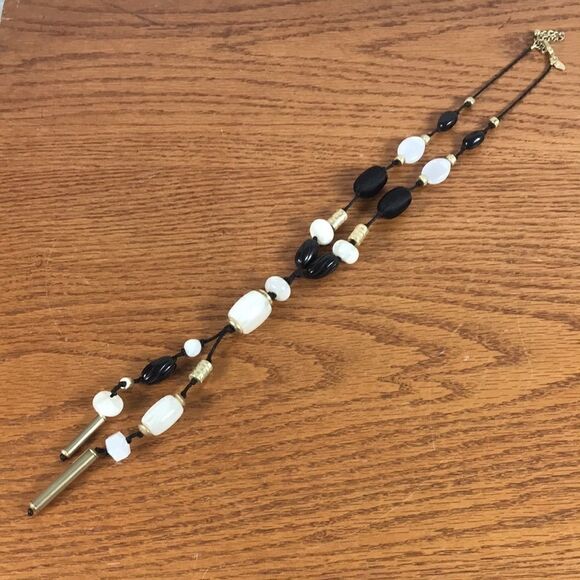 Chico’s Chunky 20” Necklace w/4” expander chain. Black white gold, fun design - Picture 5 of 5